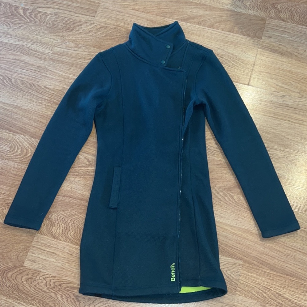 Women’s Bench Jacket Size Medium